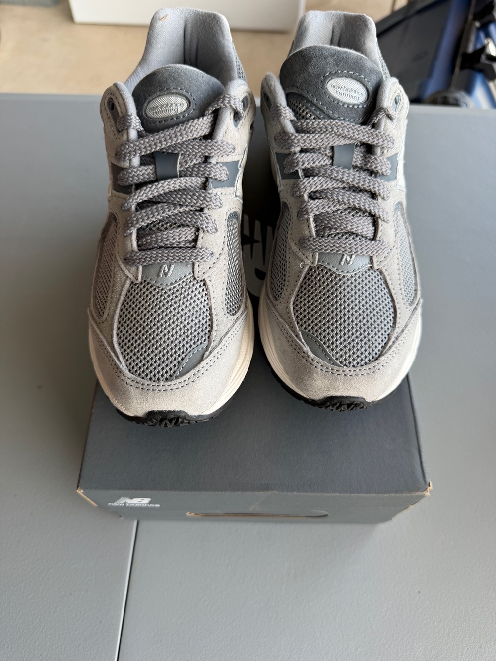 BRAND 4Y / 5.5W New Balance Kids Gray Suede & Mesh Sneakers - Picture 2 of 8
